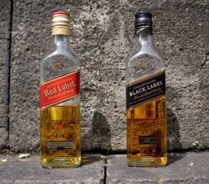 Johnnie Walker Red Vs Black [Comparison] The Whiskey Shelf